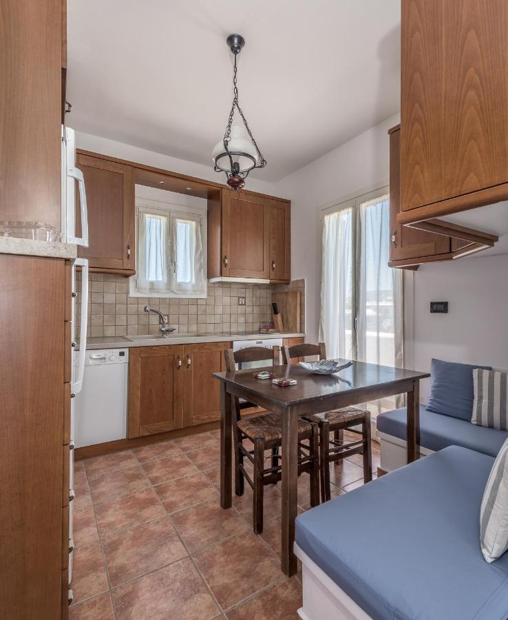 Akitos Maisonette Adamantas  Buitenkant foto