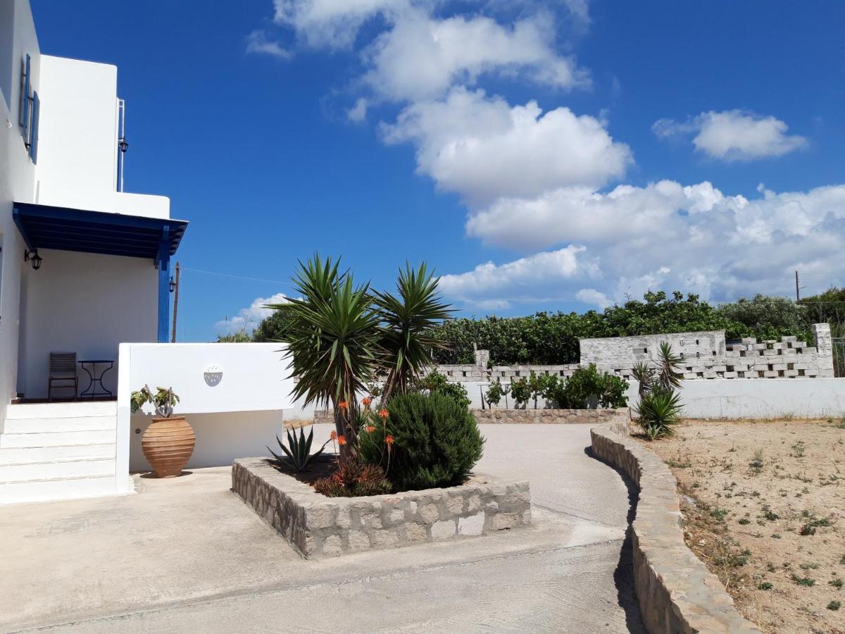 Akitos Maisonette Adamantas  Buitenkant foto