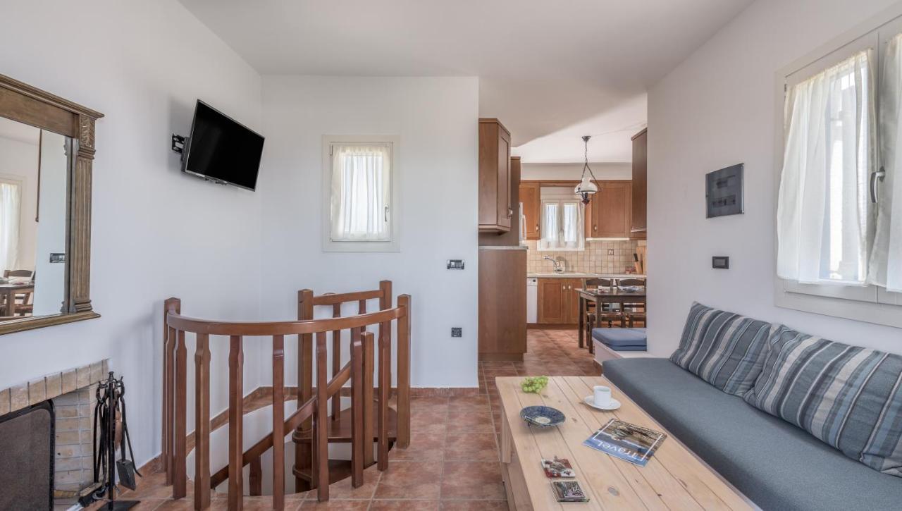 Akitos Maisonette Adamantas  Buitenkant foto