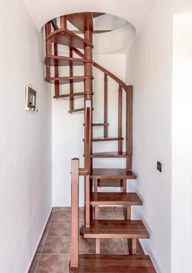 Akitos Maisonette Adamantas  Buitenkant foto